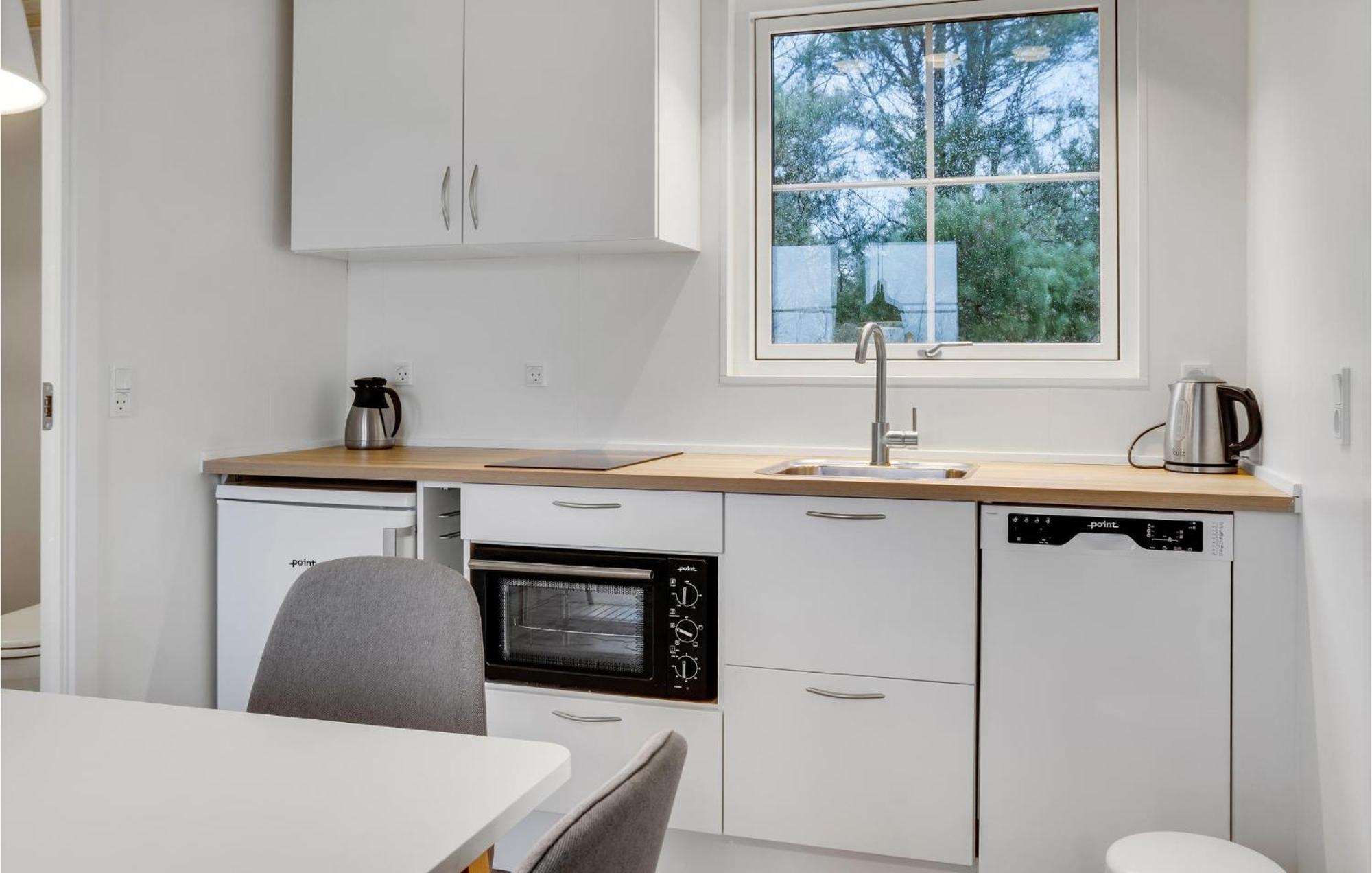 Amazing Apartment In Vaeggerlose With Kitchenette Boto By Экстерьер фото